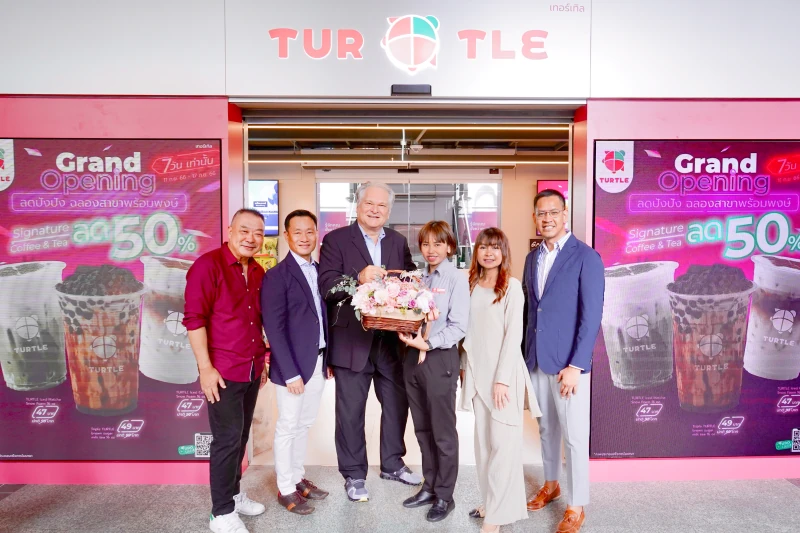 “Turtle Shop” opened 2 new branches.  Serve with full functions of a quality products, variety, and convenient to buy on the BTS station.