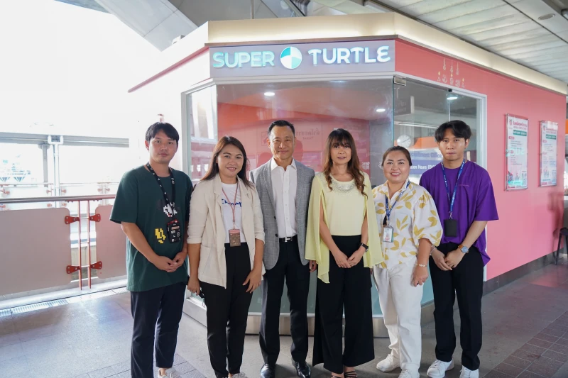 Super Turtle Public Company Limited held the opening of Recruitment office at Ratchathewi BTS station.